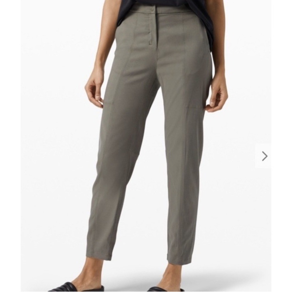 Lululemon Dynamic Days Pants Womens 6 Gray Sage Tapered Leg Ankle Stretch